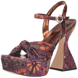 Floral Platform Sandal in Purple - Women